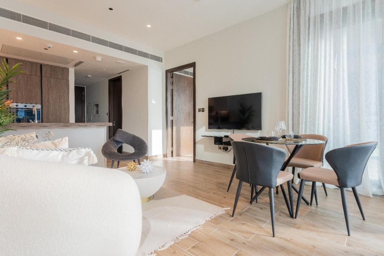Desert Living Luxury Condo - Jumeirah Living Marina Gate Дубай Екстериор снимка