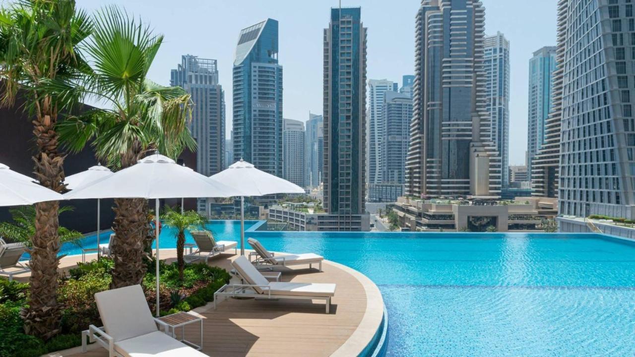 Desert Living Luxury Condo - Jumeirah Living Marina Gate Дубай Екстериор снимка